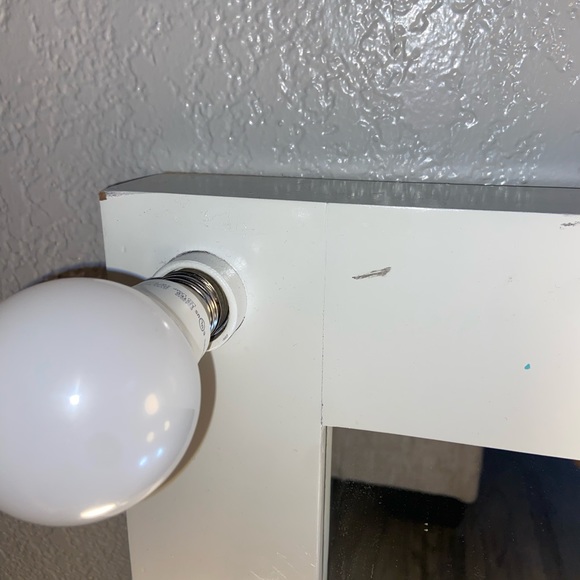 Vanity - Picture 8 of 15